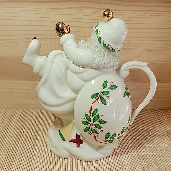 Lenox Vintage Holiday Skating Santa Teapot - Picture 2 of 10